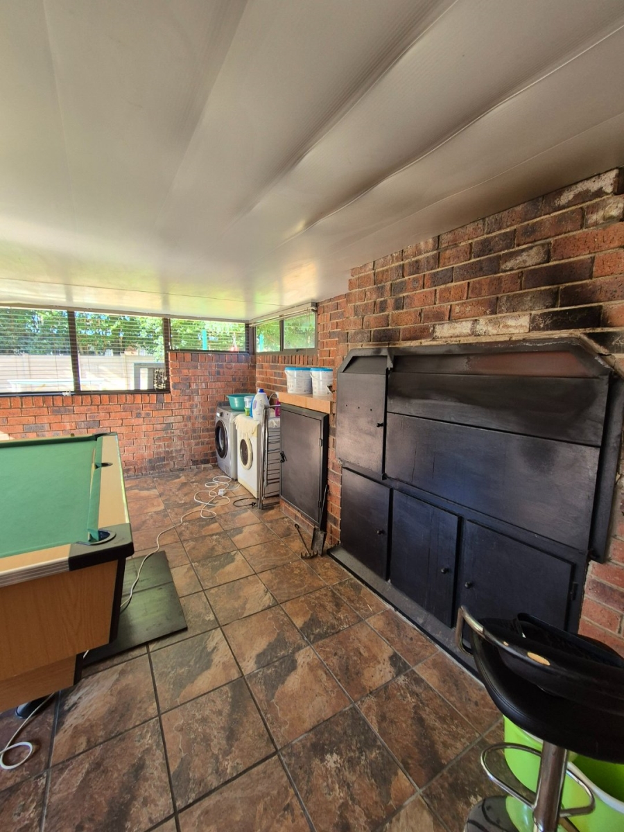 To Let 3 Bedroom Property for Rent in Pellissier Free State